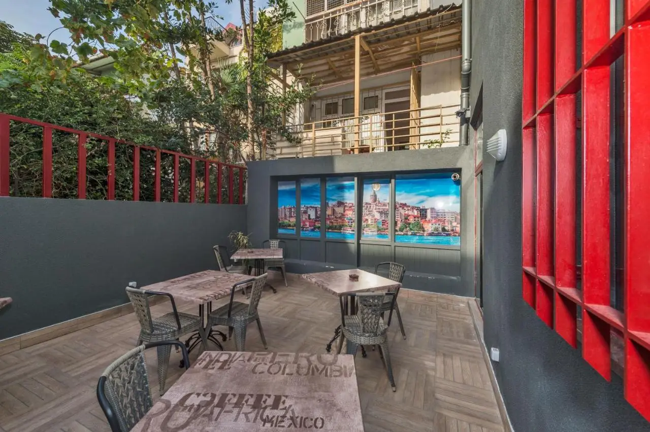 Taksim Istanbul Nis Hotel - Istiklal Street