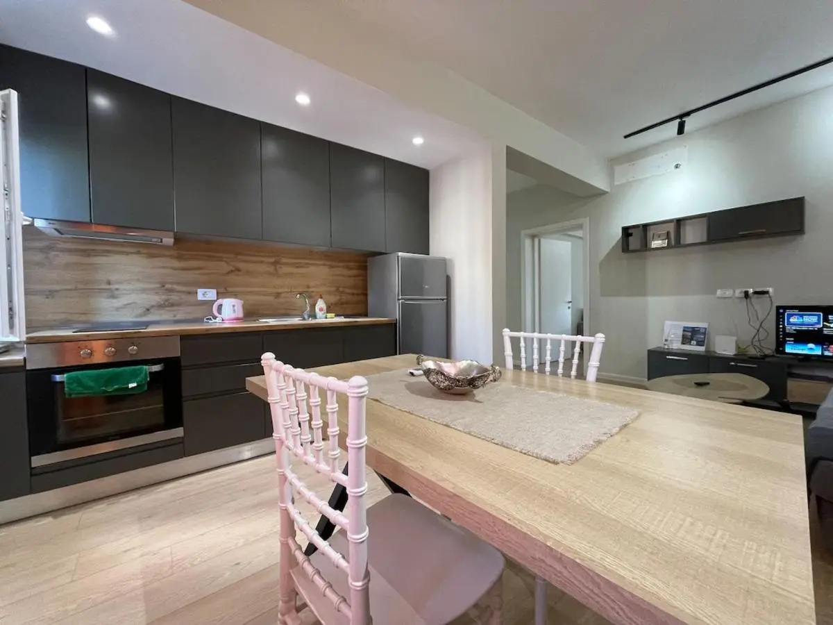 Museum Center One Bedroom App - ENJOY TRAVEL