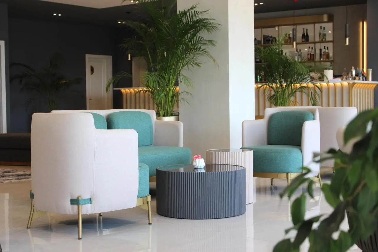 The Queen's Lion Premium HOTEL