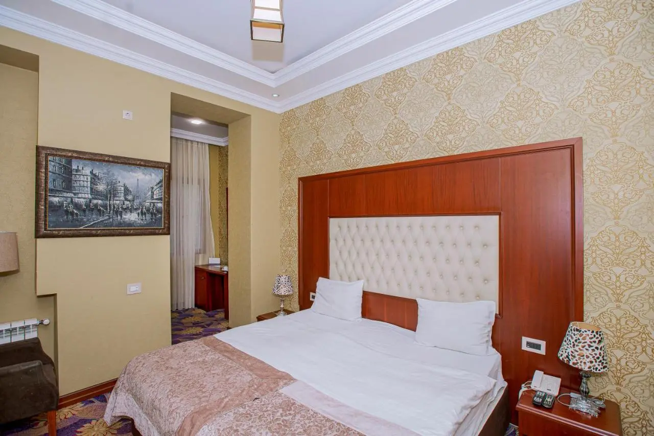 Clover Hotel F1 View