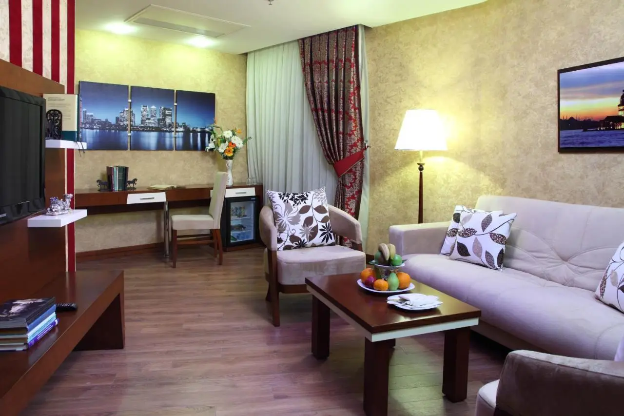 Hotel Senbayrak City