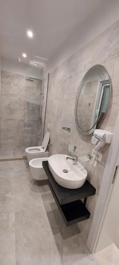 HOTEL KRISTAL