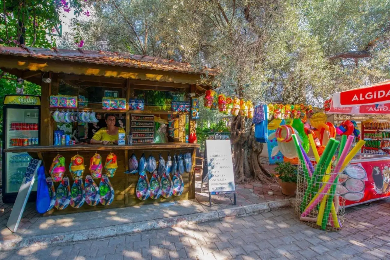 S3 Seahorse Beach Club