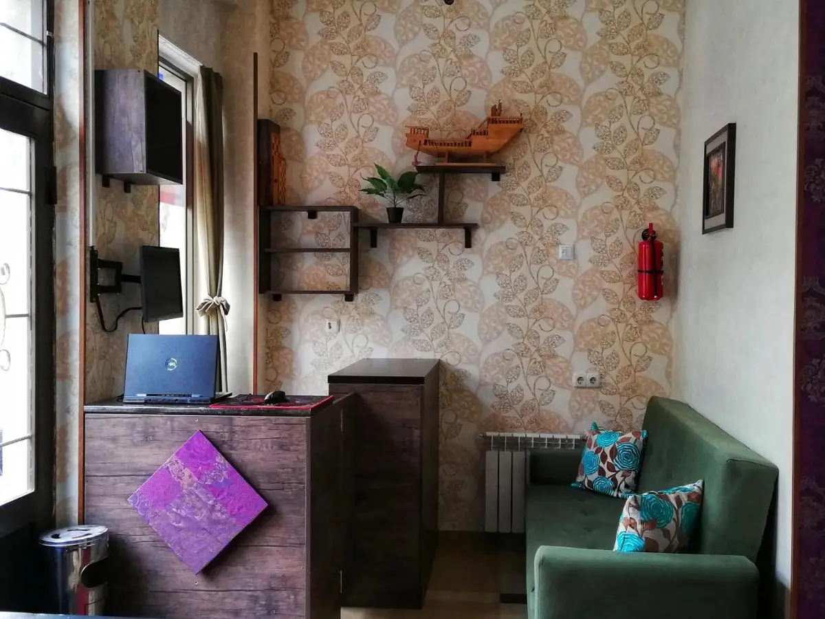 Hostel Violet
