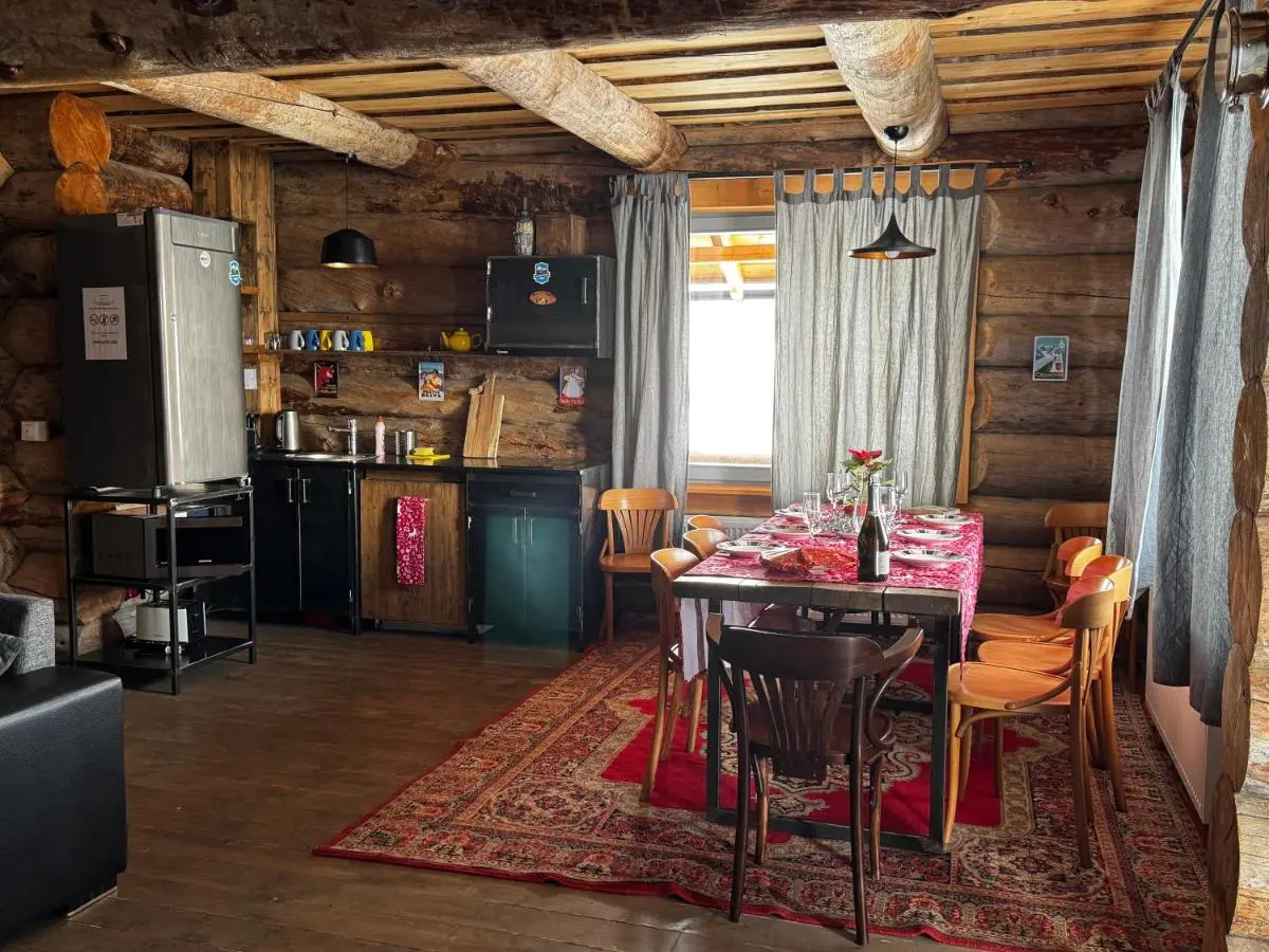 Mountain Cricket Chalets and Apartments Gudauri