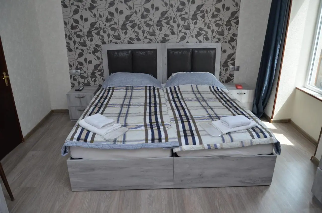 Guest house UTA