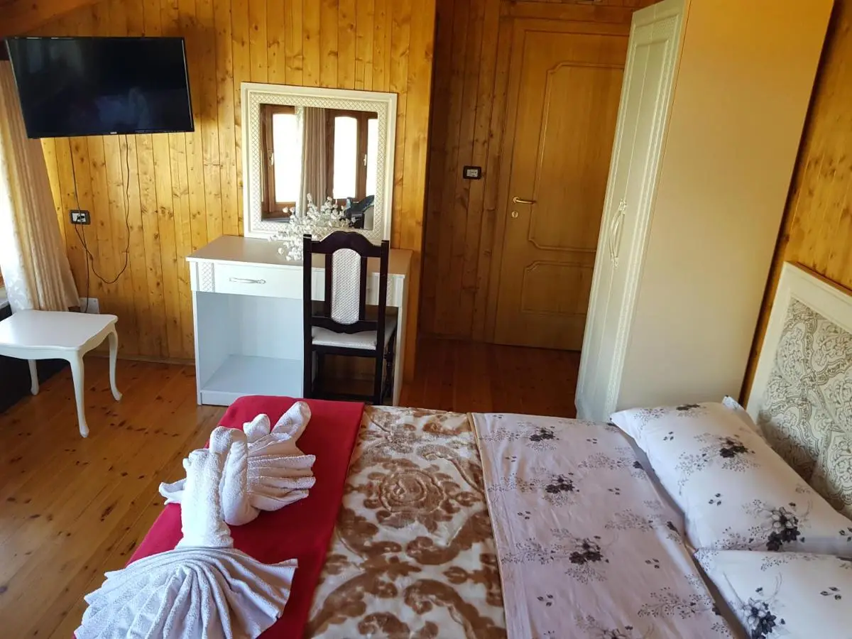 Hotel Vataksi