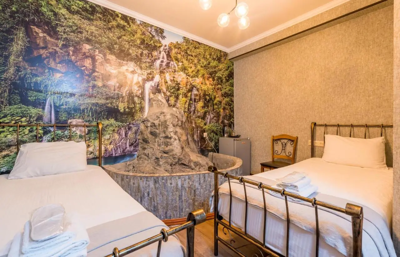 Hotel at Gomi 19