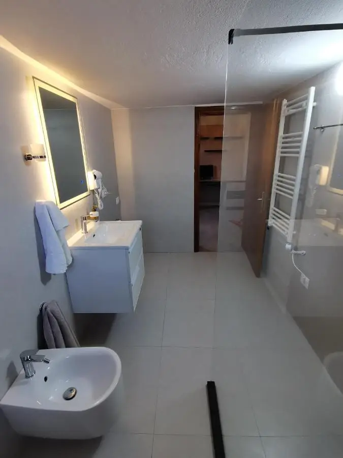 Leatis Apartment