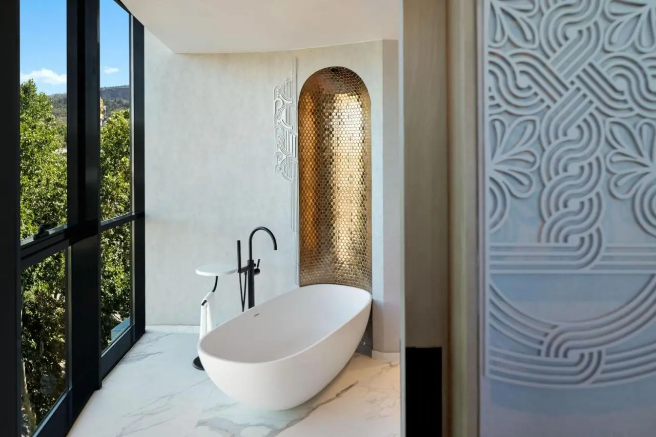Paragraph Freedom Square, a Luxury Collection Hotel, Tbilisi