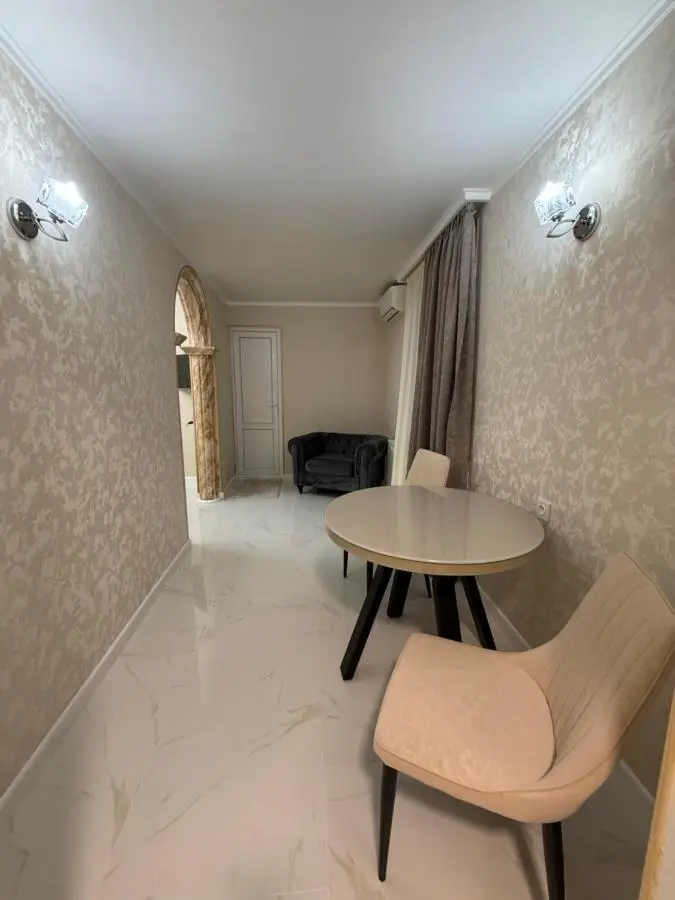 Paradise Hotel