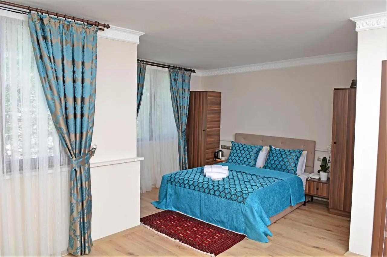 Sphendon Hotel