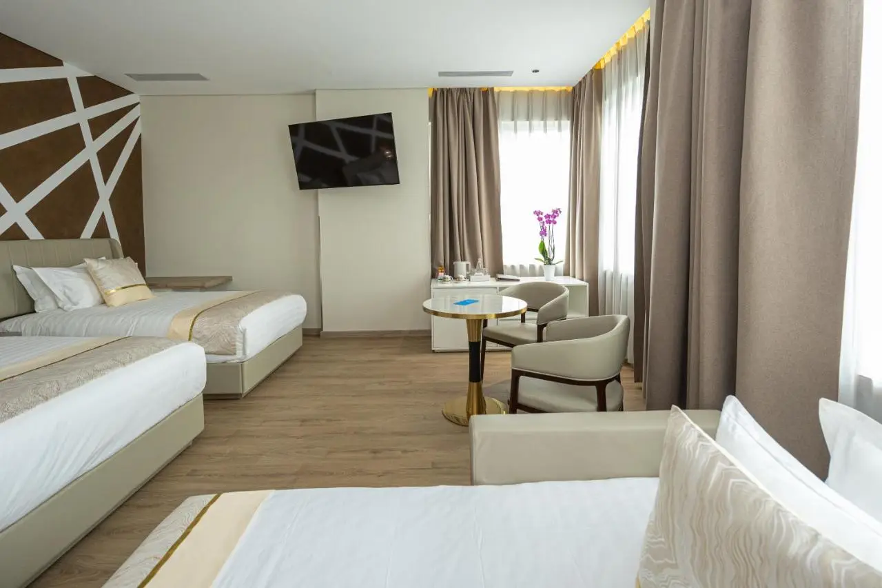 Sky Hotel Tirana