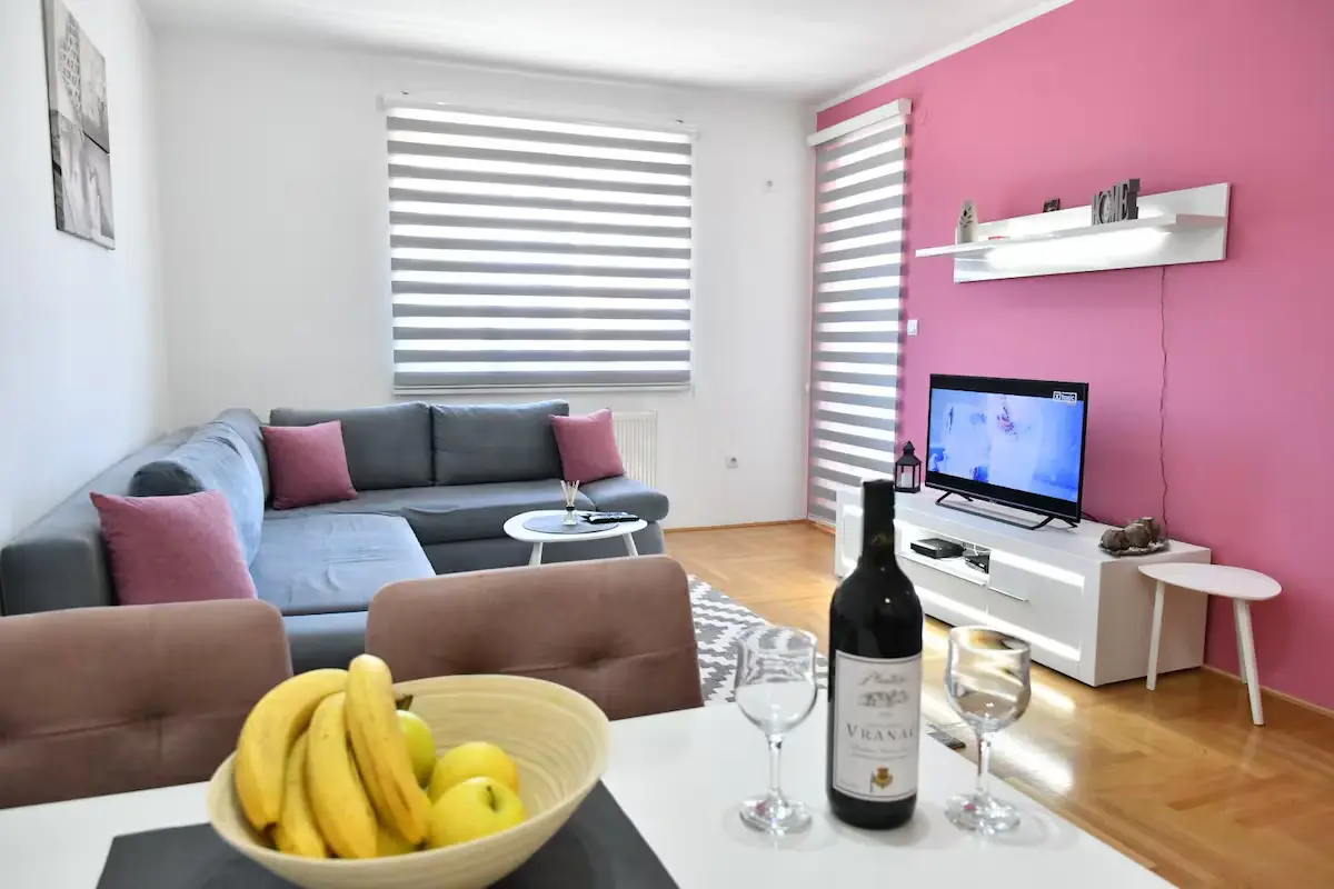 Apartment  "Chola"