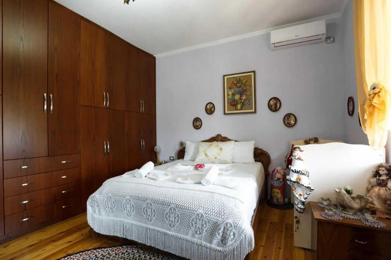 Leka GuestHouse