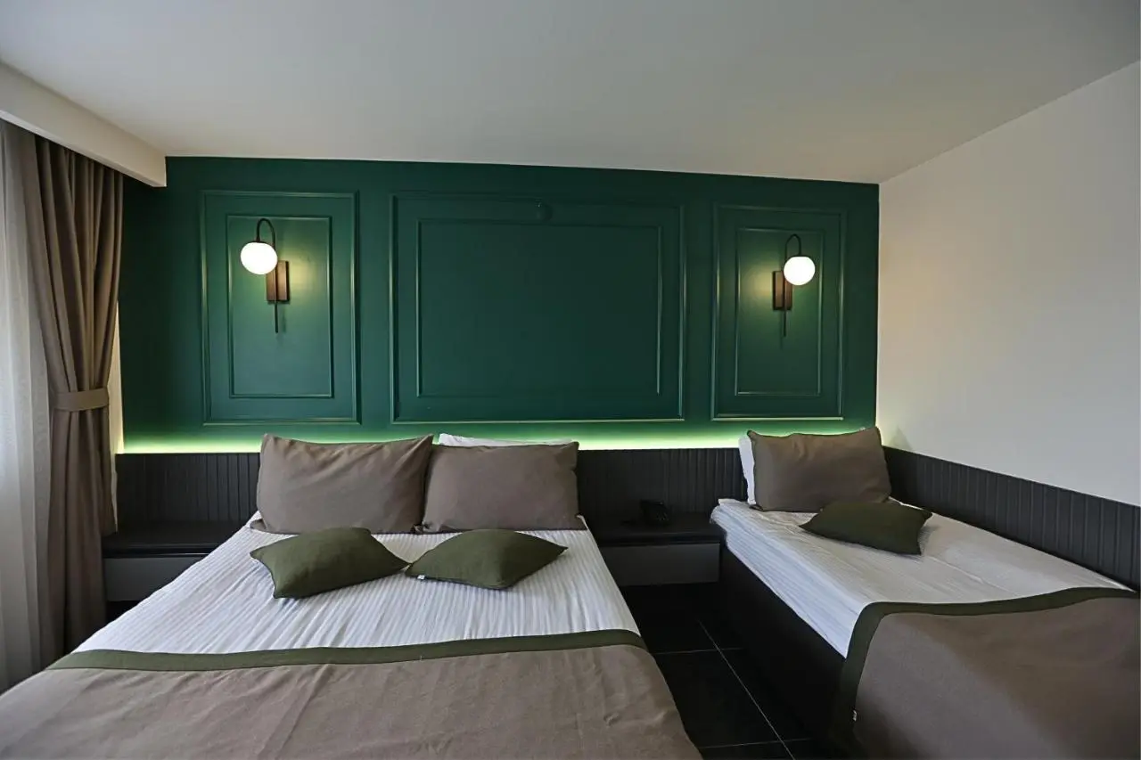 Ren Business Hotel