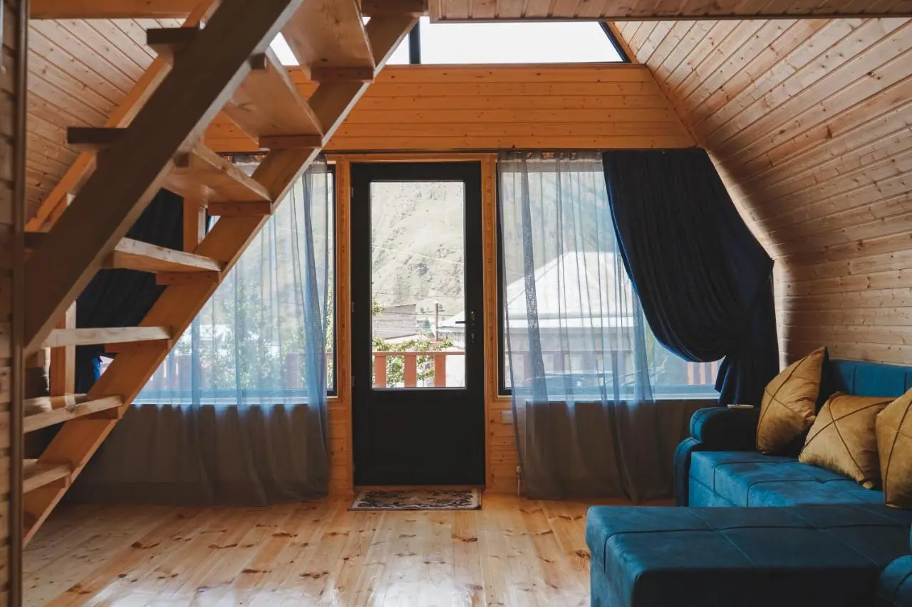 Vaso-Levani Kazbegi Cottage