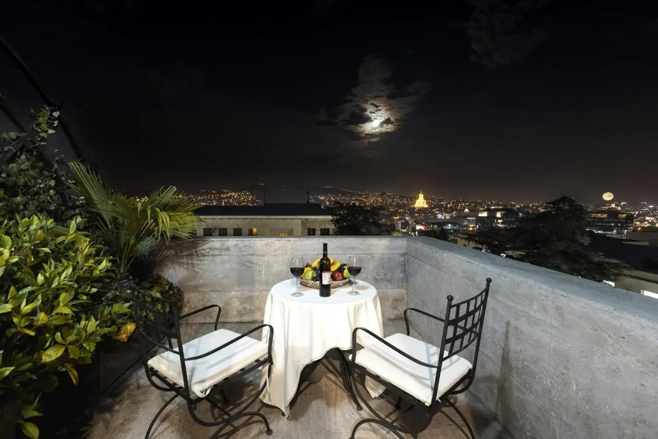 Citrus Hotel