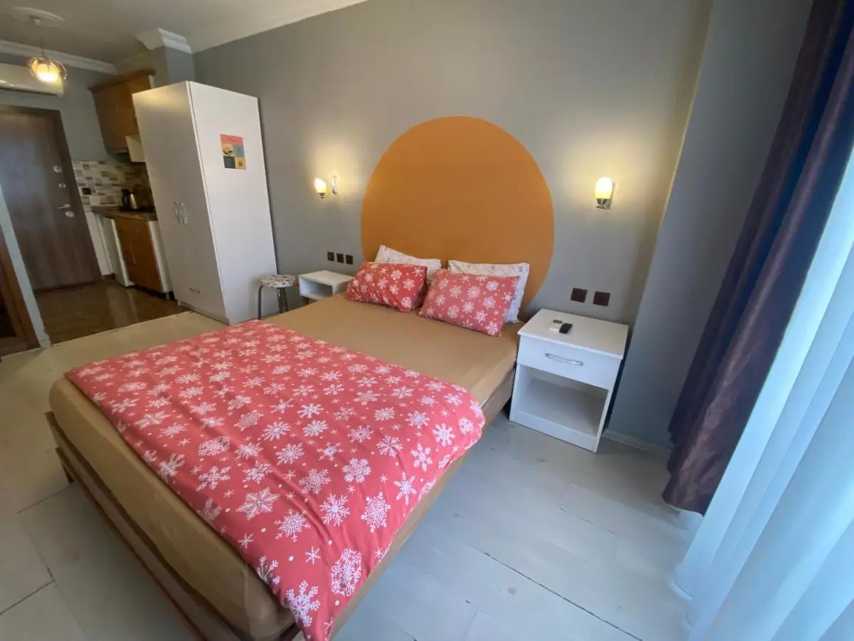 Omar Suite 360