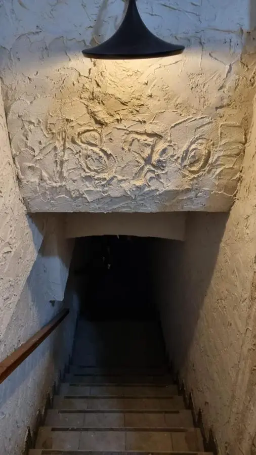 Apartments History 1870