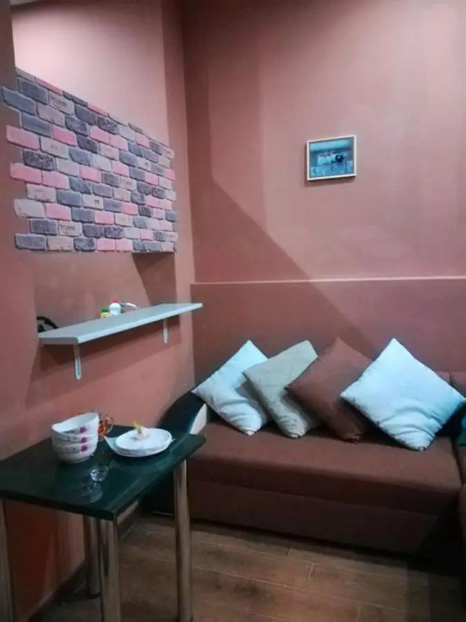 birdhome in Tbilisi (Maria)