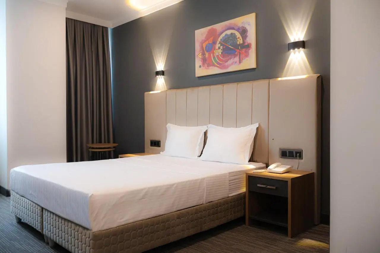 Home Plus Hotel