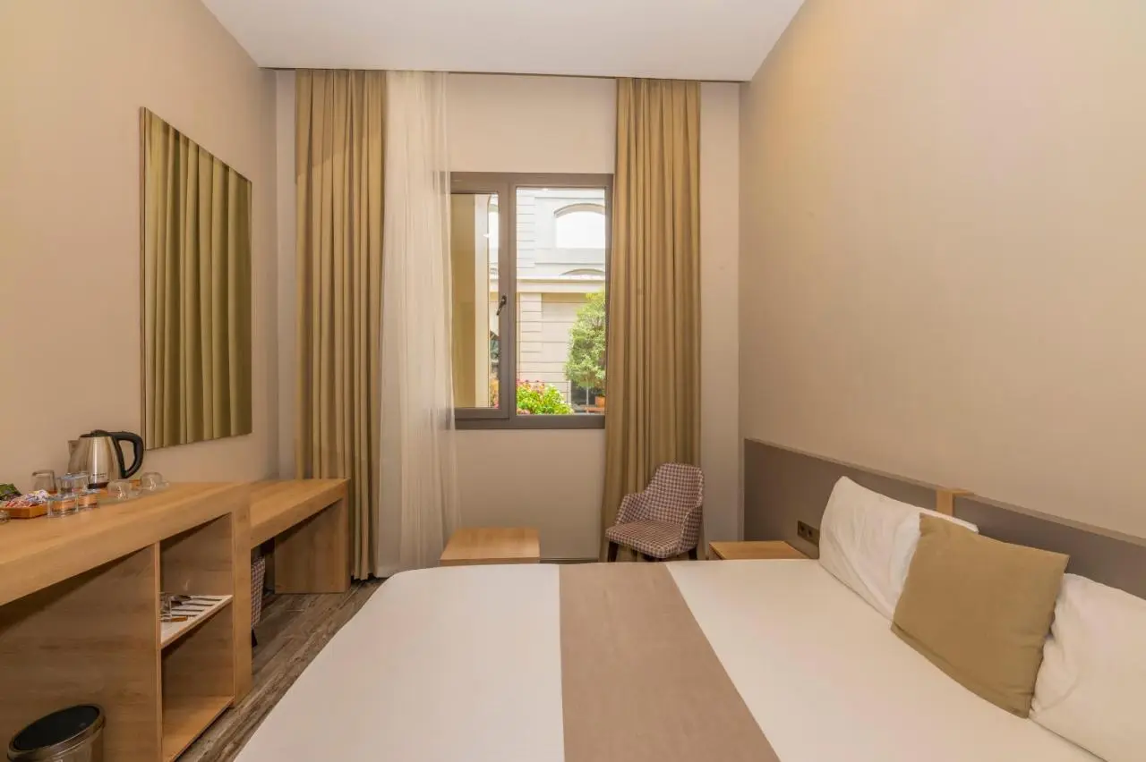 Agora Suites