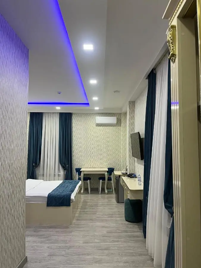 Starway Hotel
