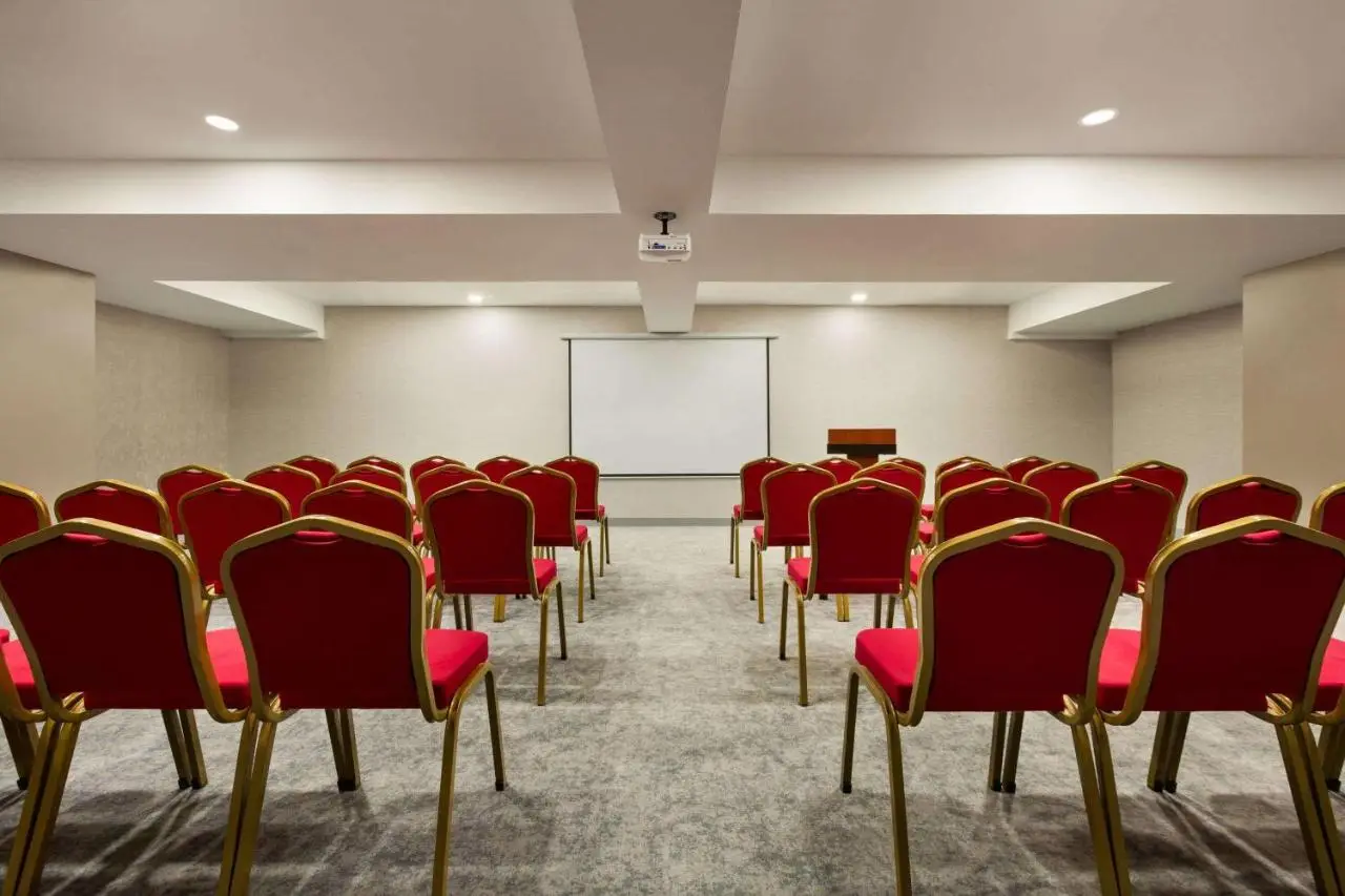 Ramada Encore by Wyndham Istanbul Arnavutkoy