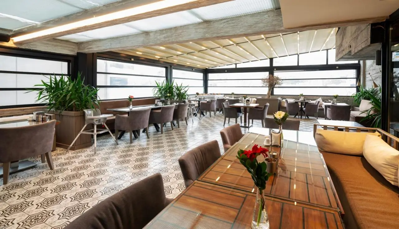 Orya Hotel