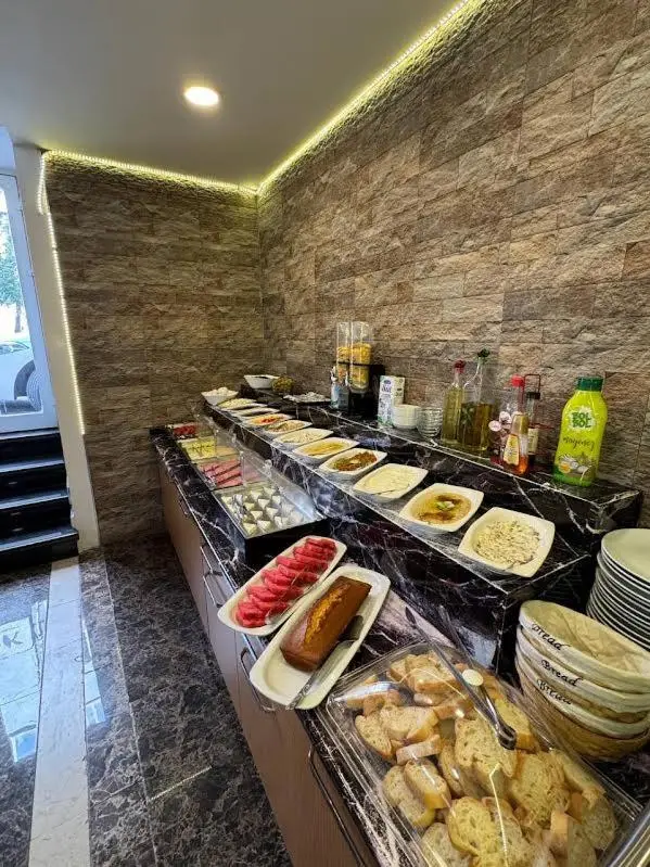Ens Hotel
