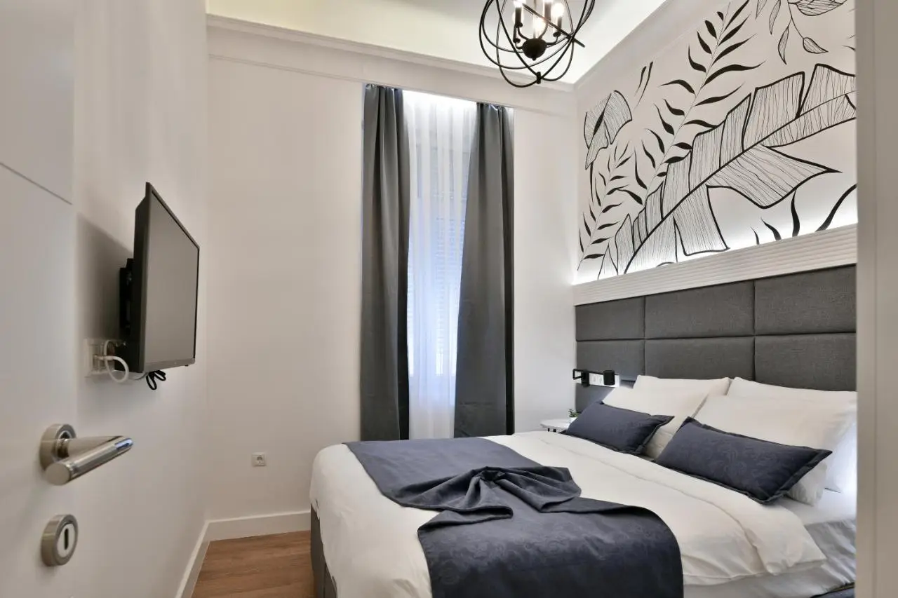 Luxury Galla Apartments in the City Center