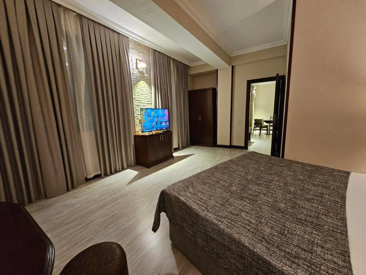 Crown Apartments