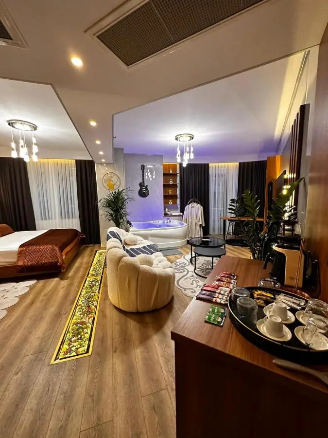 SABİHA GOKCEN İSTANBUL HOUSES Airport