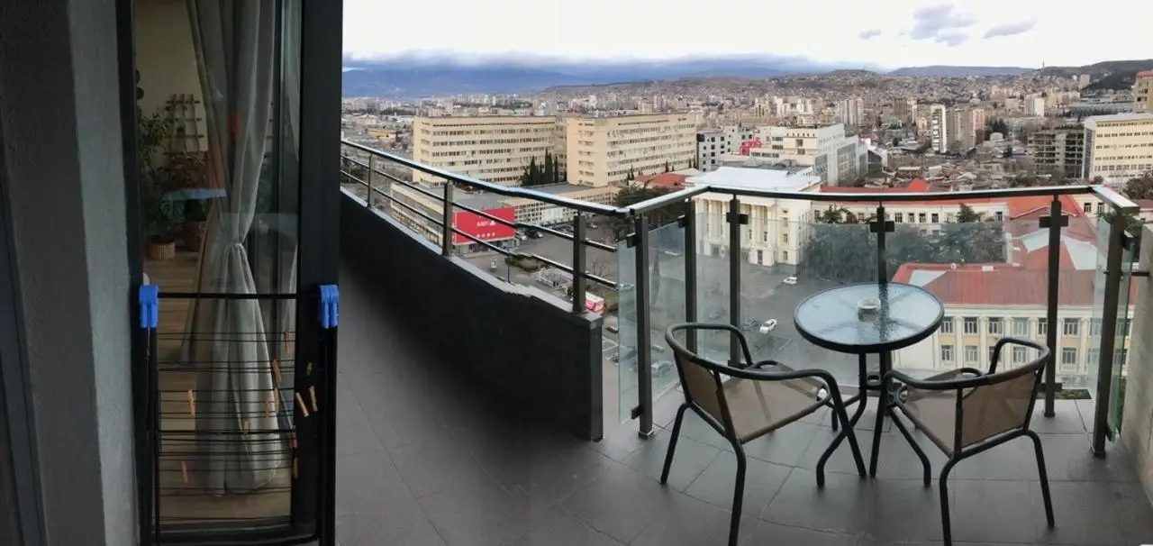 Ameri Plaza Green Apartments