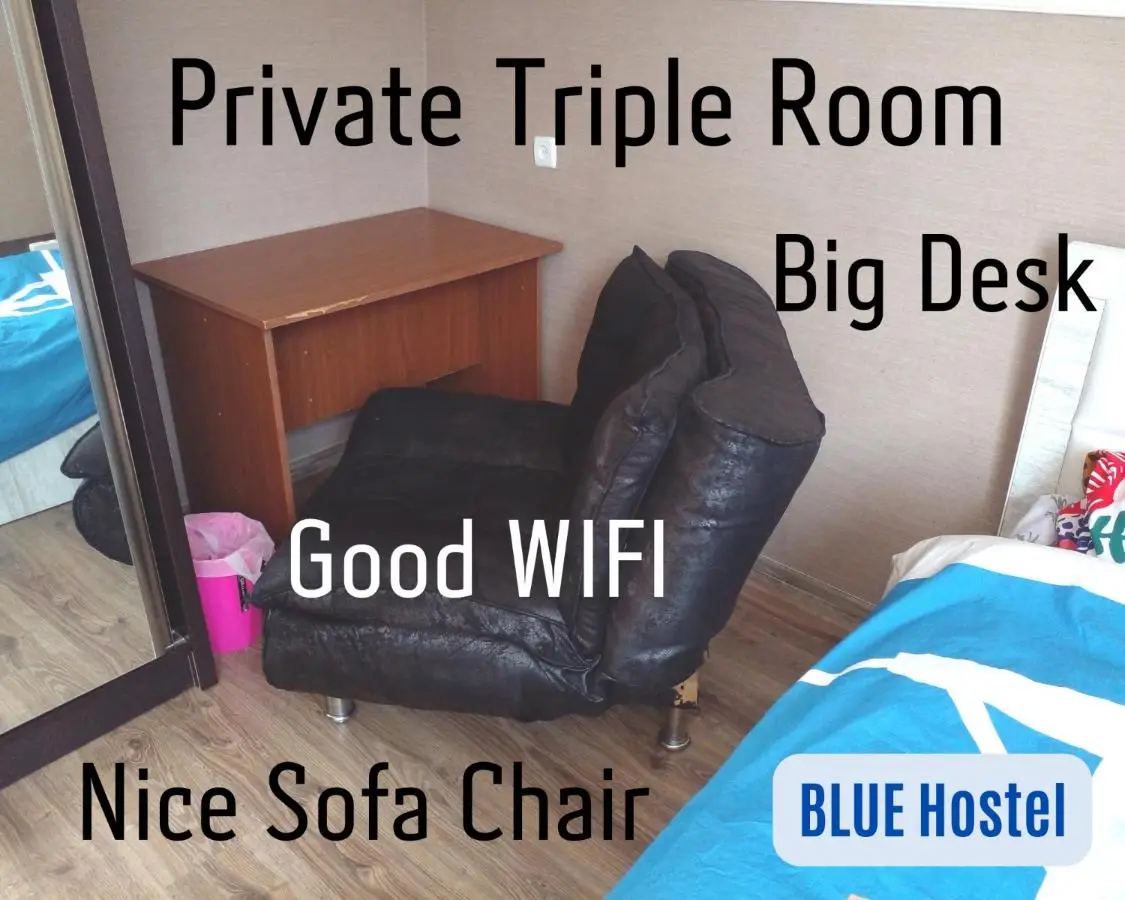 BLUE Hostel - check message after booking