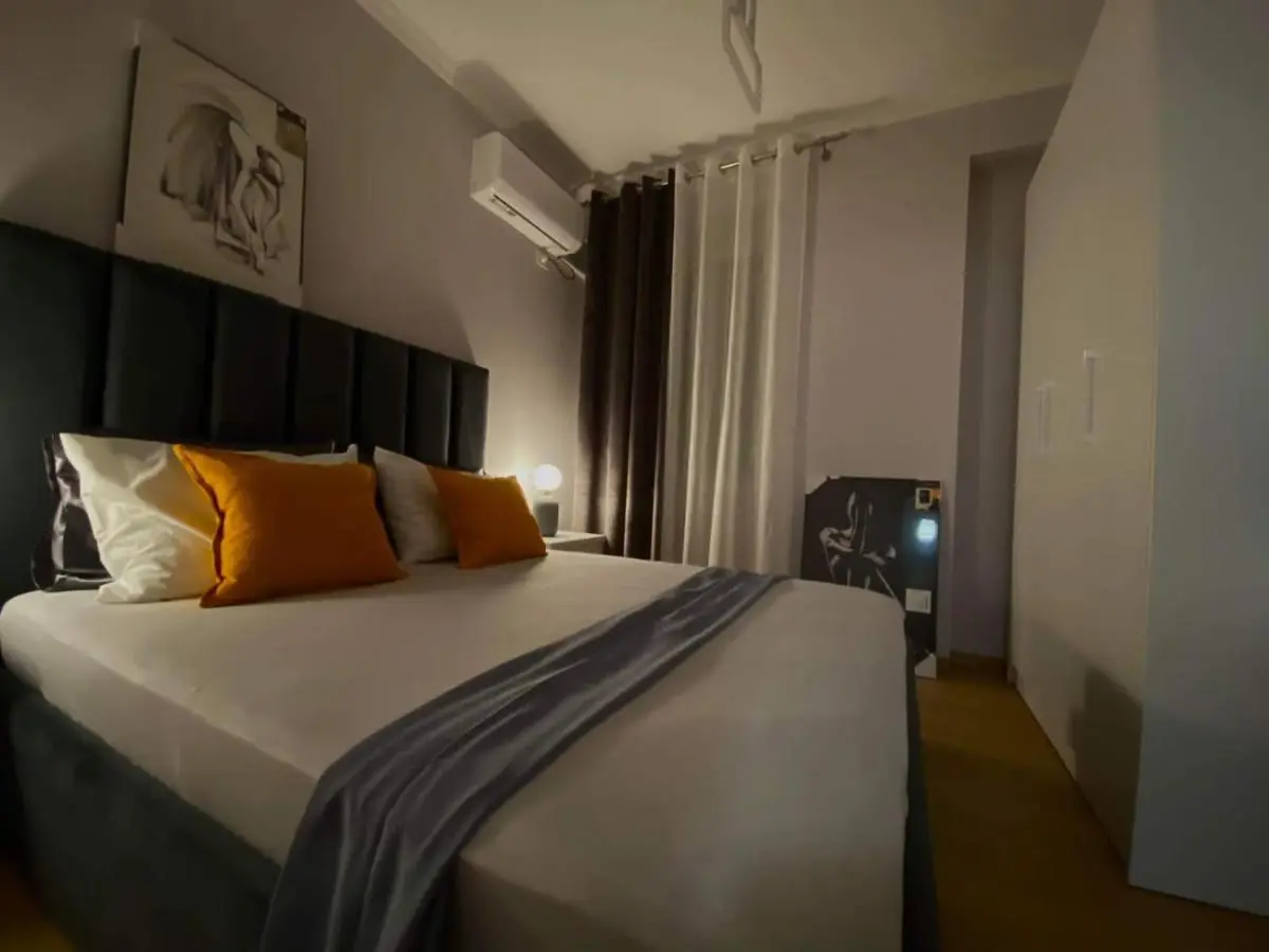Signature apartment 11