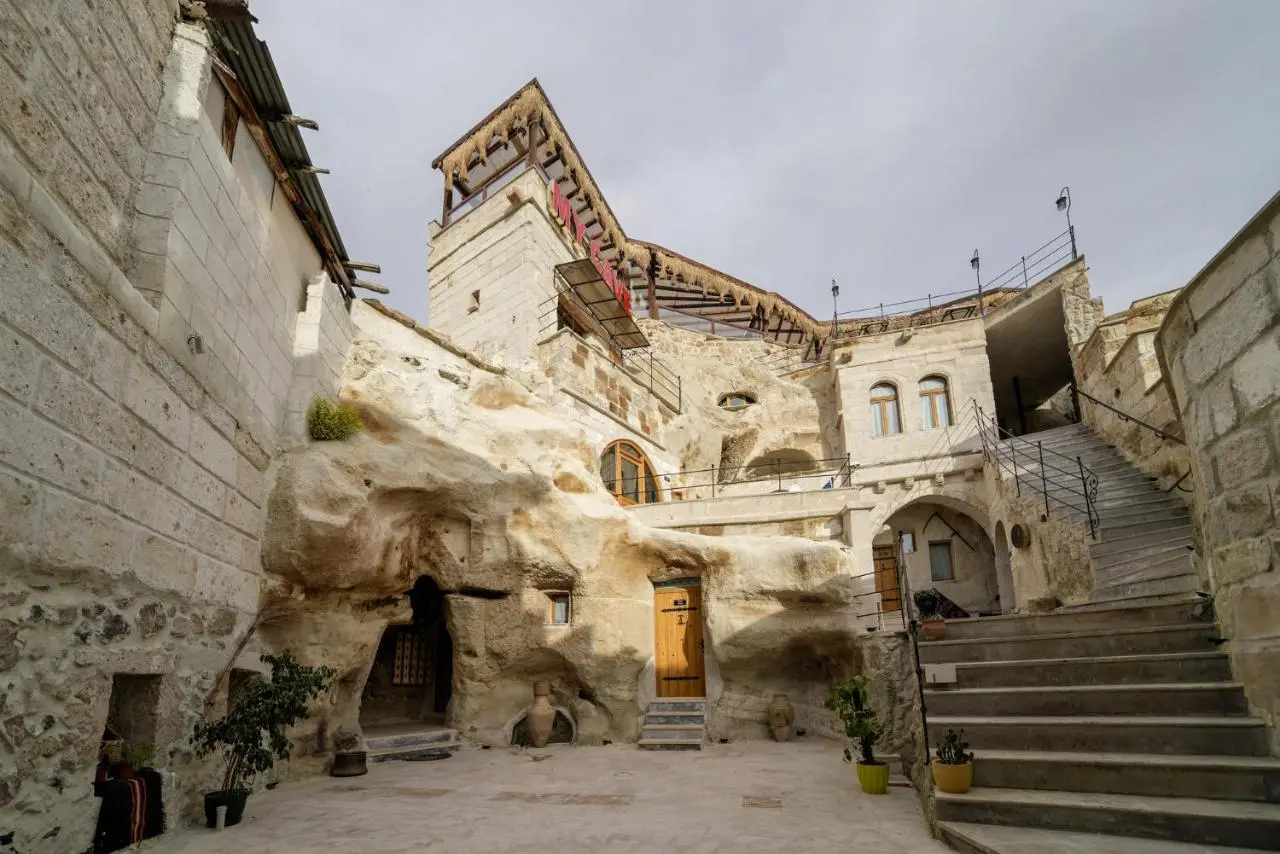 My Cave Suites
