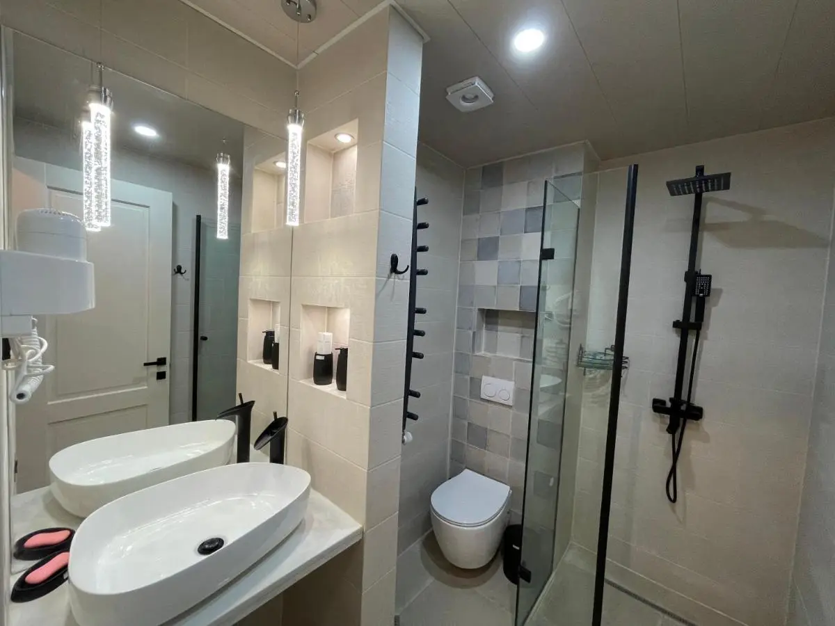 REDCO FOUR SEASONS IN NEW GUDAURI 302