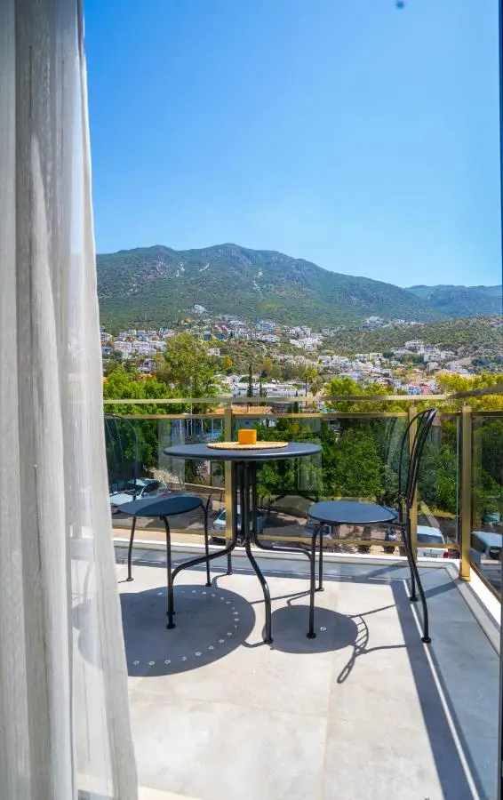 KAYA APARTMENTS