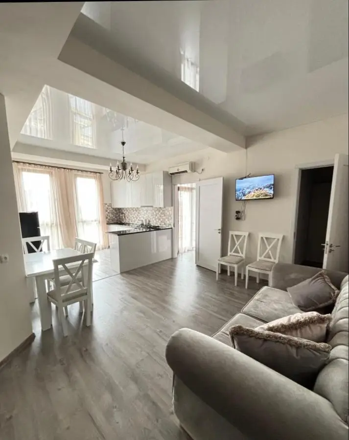 SWEET APARTMENT RUSTABELi