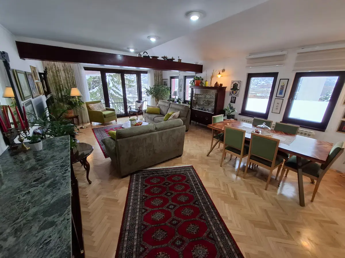 Charming 3-Bedroom House in the Heart of Old Town
