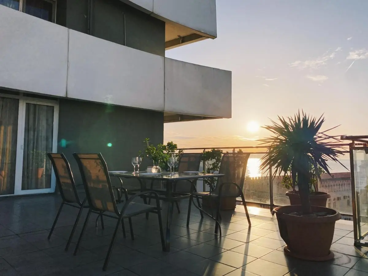 Sunset Apartment
