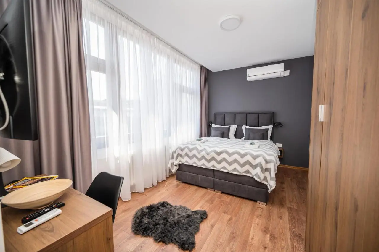 Modern and Bright Apartments - Main Street