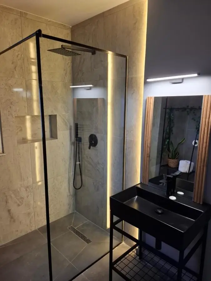 CastleView Suites