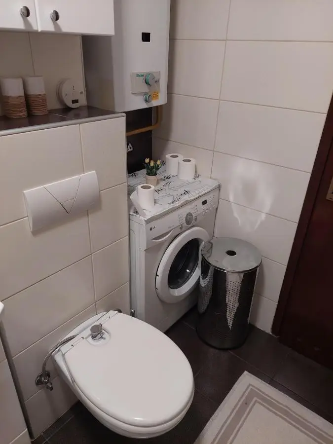 GALBY - Dobrinja - 1km from the airport