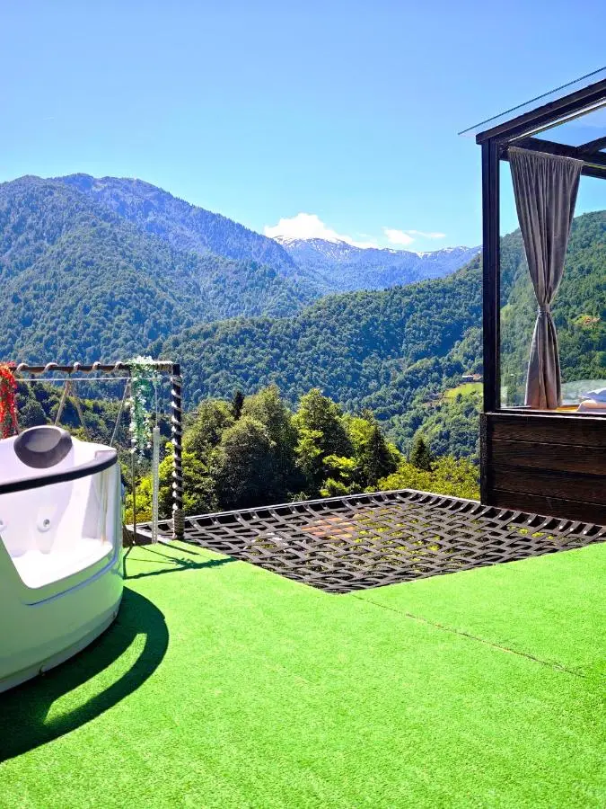 Glass House Merisi