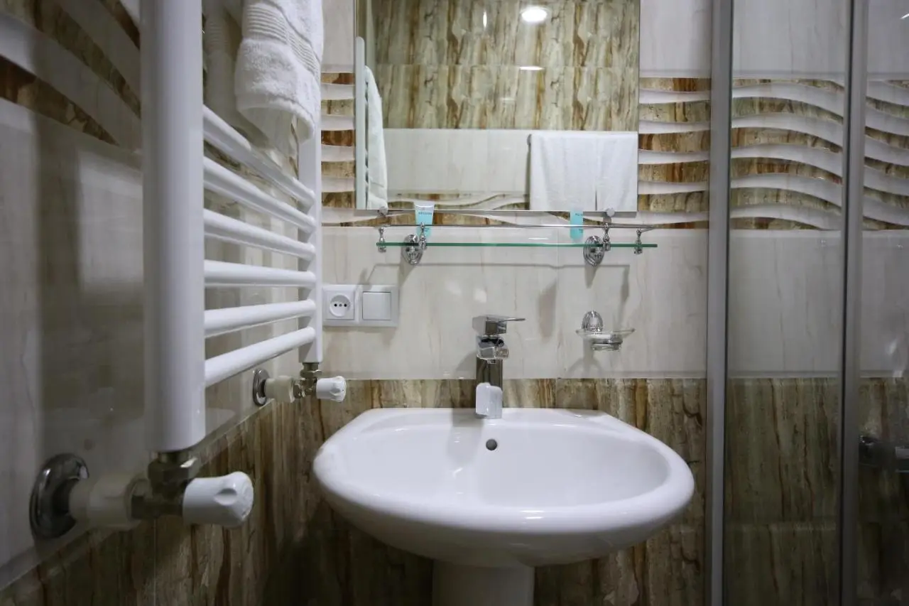 Discovery Hotel