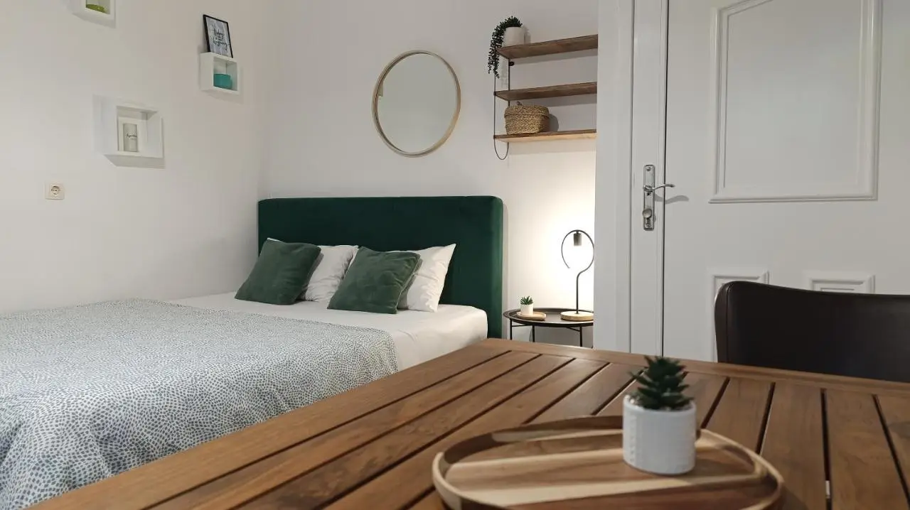 Apartment Mana