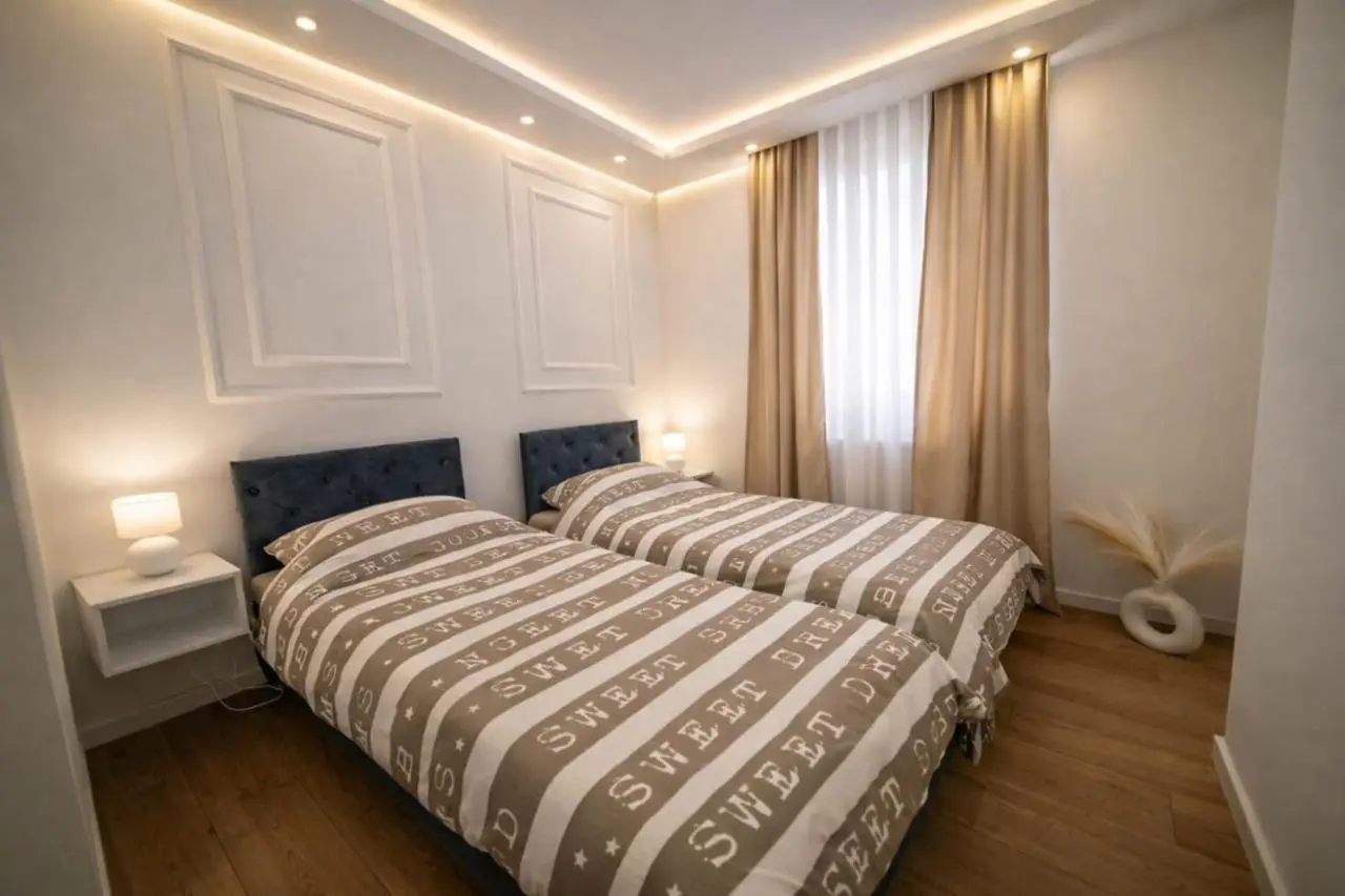Apartment Premium Deny